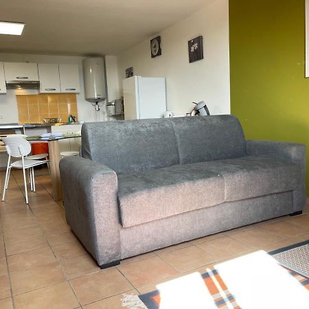 Immense Studio 51 Jusqu'A 4 Personnes Avec Vue Mer Saint-Denis Exterior photo