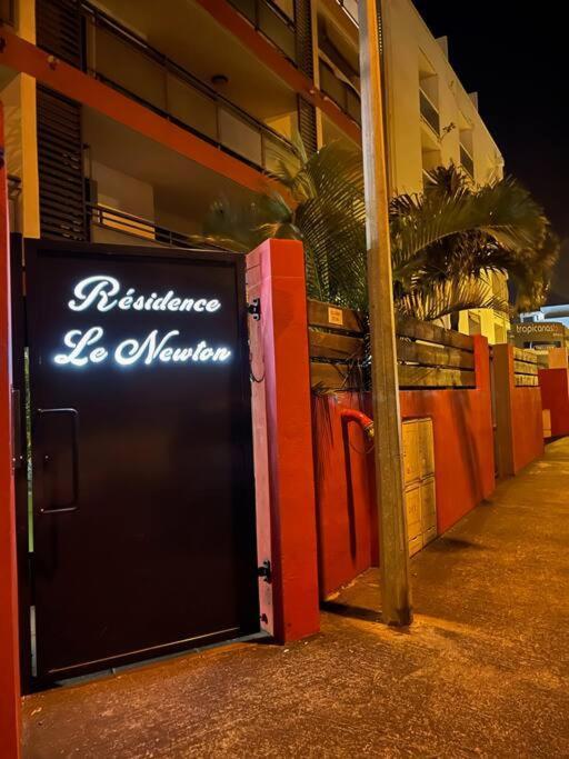 Immense Studio 51 Jusqu'A 4 Personnes Avec Vue Mer Saint-Denis Exterior photo